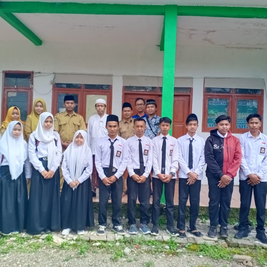 Pemberangkatan Prakerin Siswa SMK Manarut Tauhid